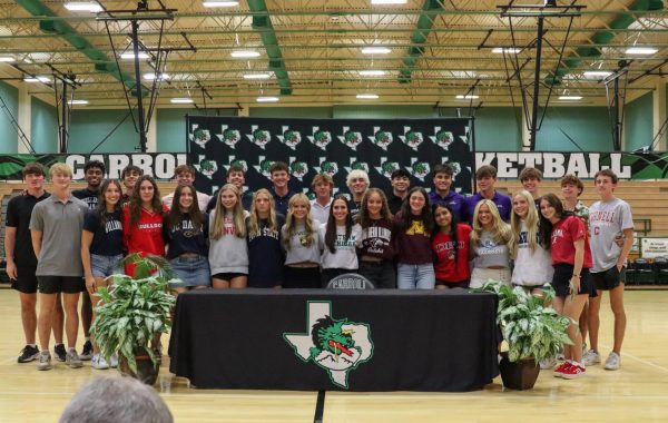 28 athletes sign on for college sports